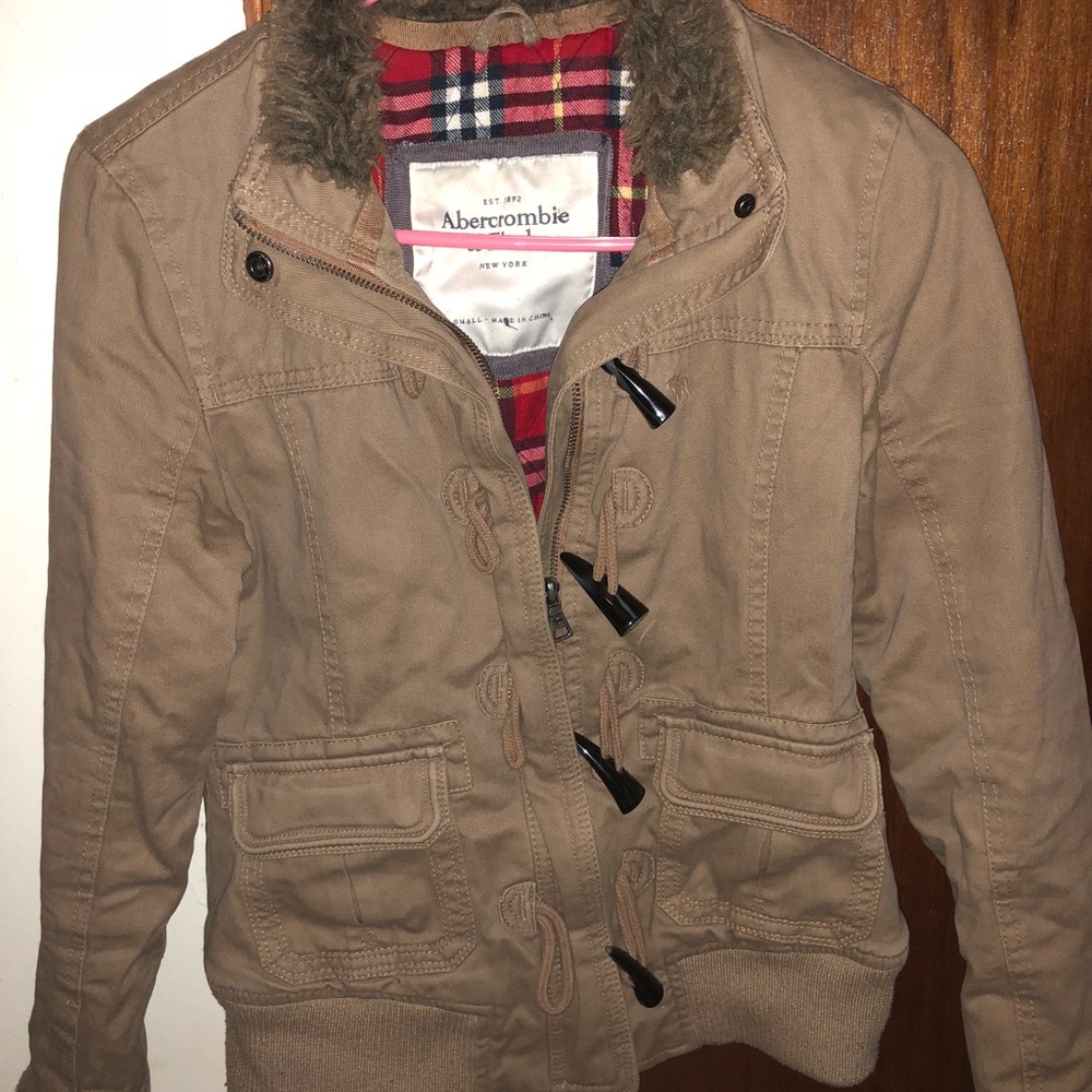 SMALL Abercrombie & Fitch winter coat
